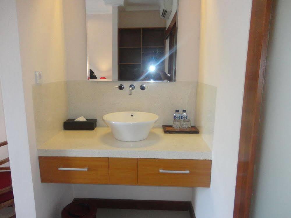 Md Guesthouse By Best Deals Asia Hospitality Seminyak Exteriör bild